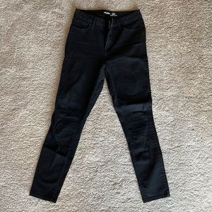 Black skinny rockstar jeans